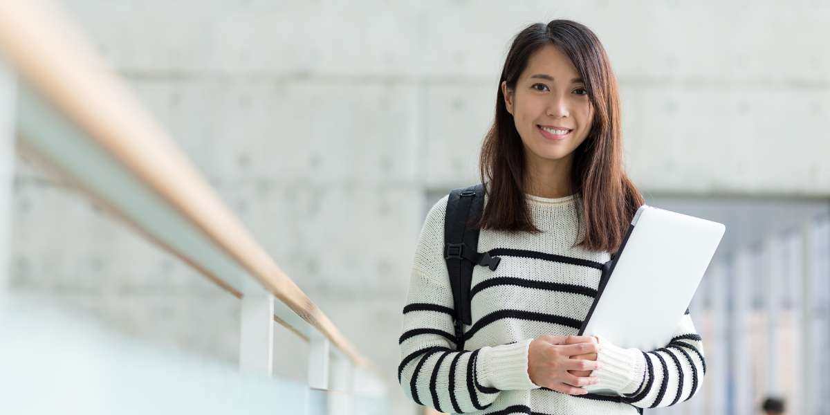 薬学部を目指す高校生のイメージ